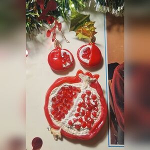 Polymer clay jewelry pomegranate brooch and earrings.